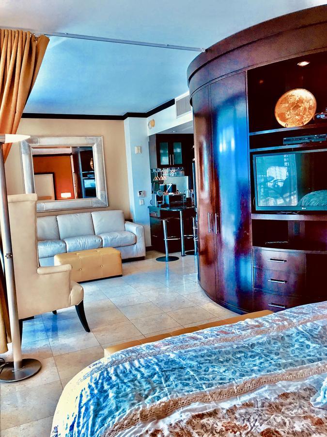 Apartment At De Soleil Hotel On Ocean Drive Miami Beach Bagian luar foto